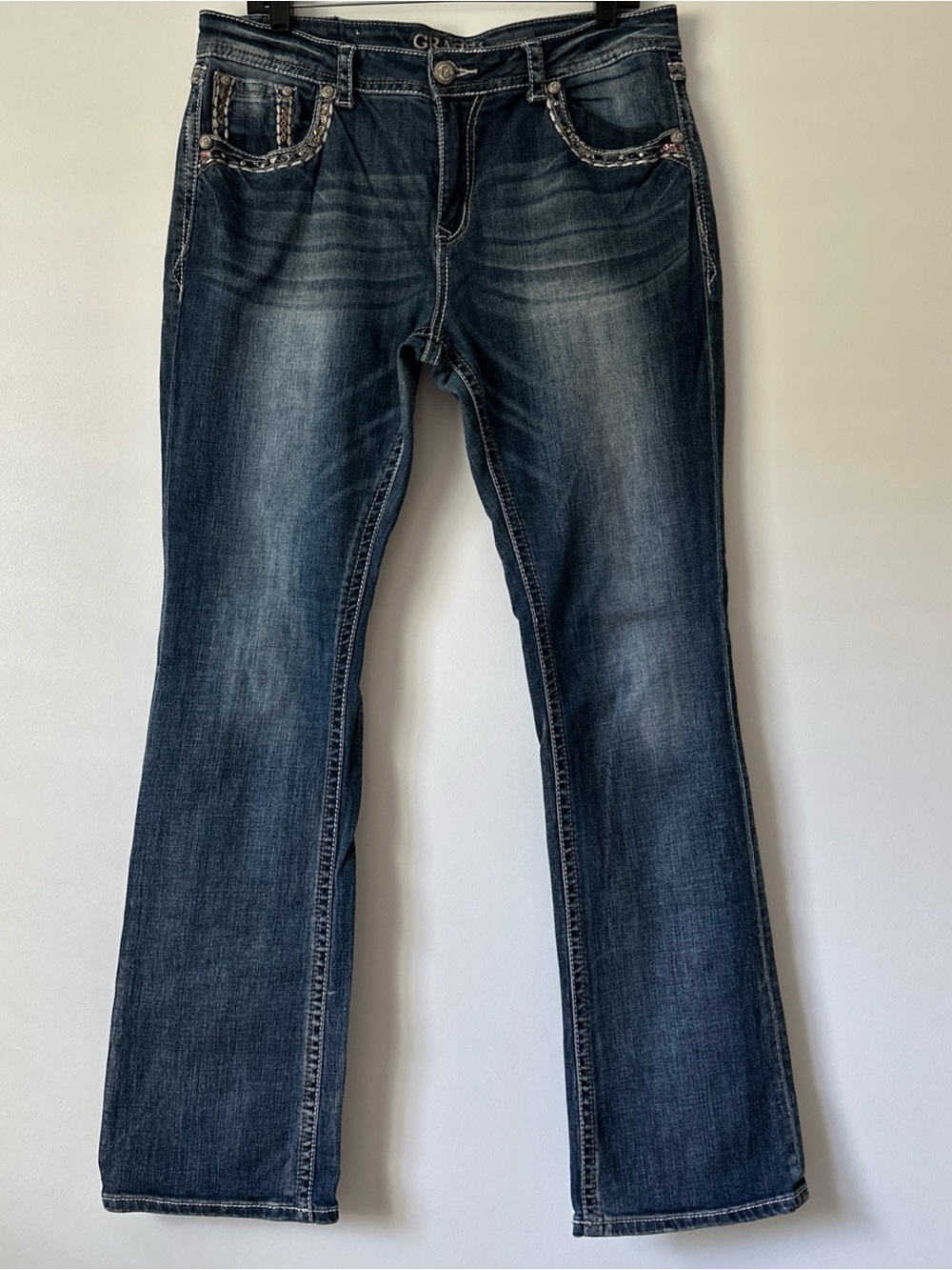 Grace in LA Easy Fit Bootcut Jeans Womenโs 32x33 Embellished Pocket Medium Wash